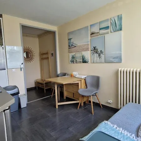 Essentiel Et Intemporel 8 Confort Avec Parking Et Fibre Lyon